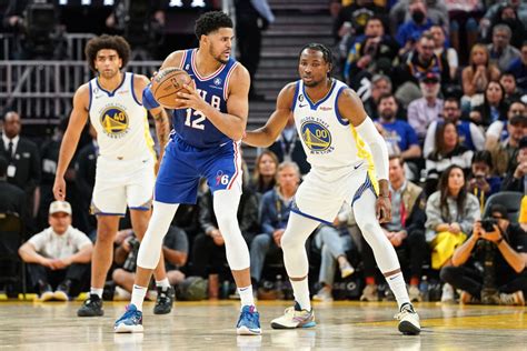 Philadelphia 76ers at Golden State Warriors .